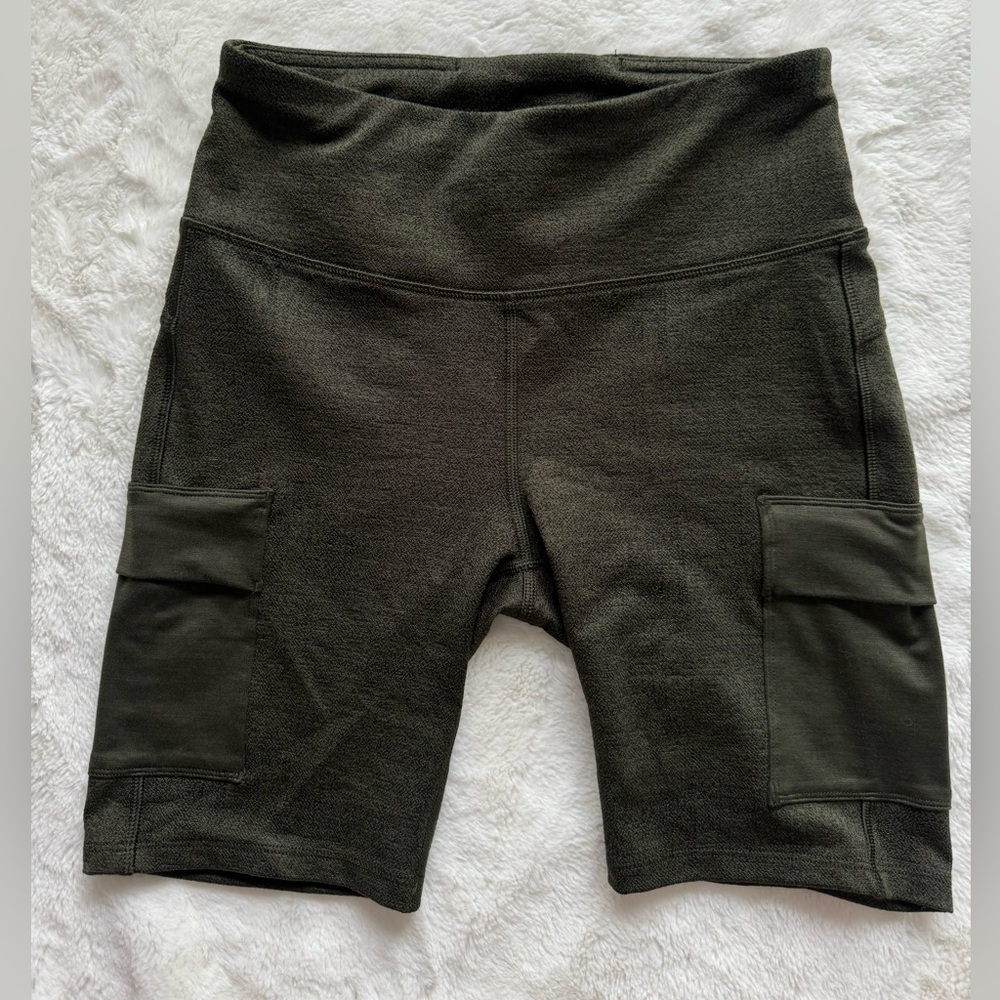 Alpine Design Biker Shorts‎ Women's Small Olive Green Athleisure Gym Performance